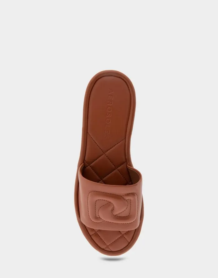 Aerosoles Comfortable Women039s Debossed Chain Link Slide Sandal In Gingerbread Leather Gingerbread Leather Women Clogs and Mules