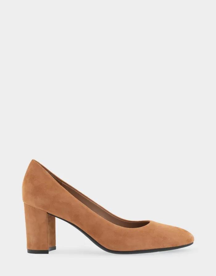 Aerosoles Comfortable Women039s Mid Heel Pump In Tan Genuine Suede Tan Genuine Suede Women Pumps Aerosoles Comfortable Women039s Mid Heel Pump In Tan Genuine Suede Tan Genuine Suede Women Pumps