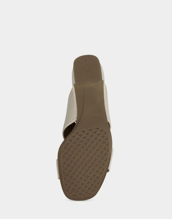 Aerosoles Comfortable Women039s Sandal In Off White Faux Leather Off White Faux Leather Women Clogs and Mules