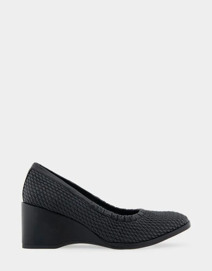 Aerosoles Comfortable Women039s Wedge Pump In Black Faux Leather Black Quilted Faux Leather Women Wedges Aerosoles Comfortable Women039s Wedge Pump In Black Faux Leather Black Quilted Faux Leather Women Wedges