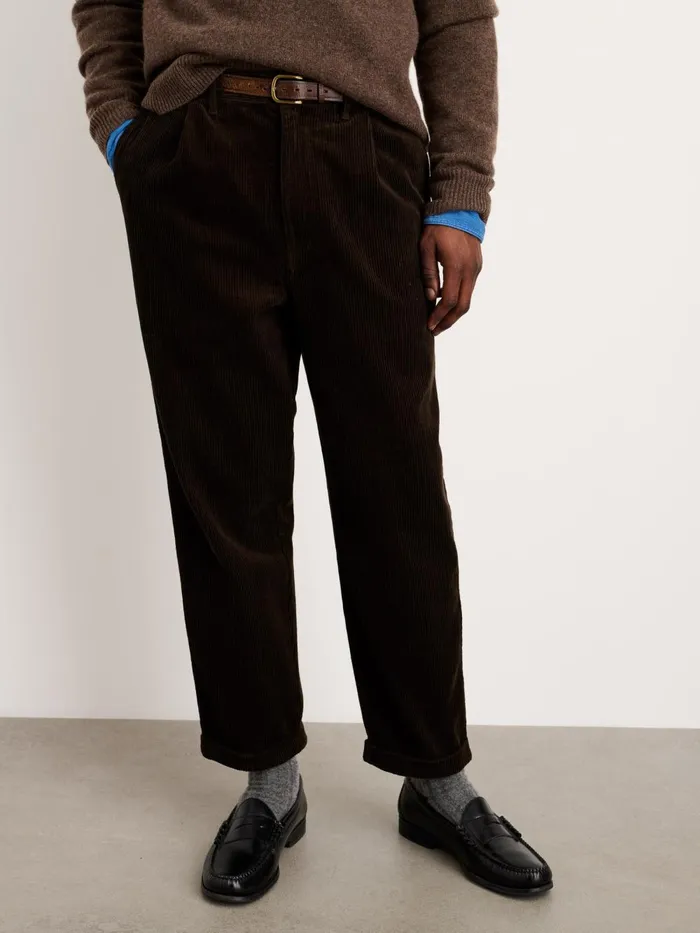 Alex Mill Pants Men Standard Pleated Pant In Corduroy Chocolate