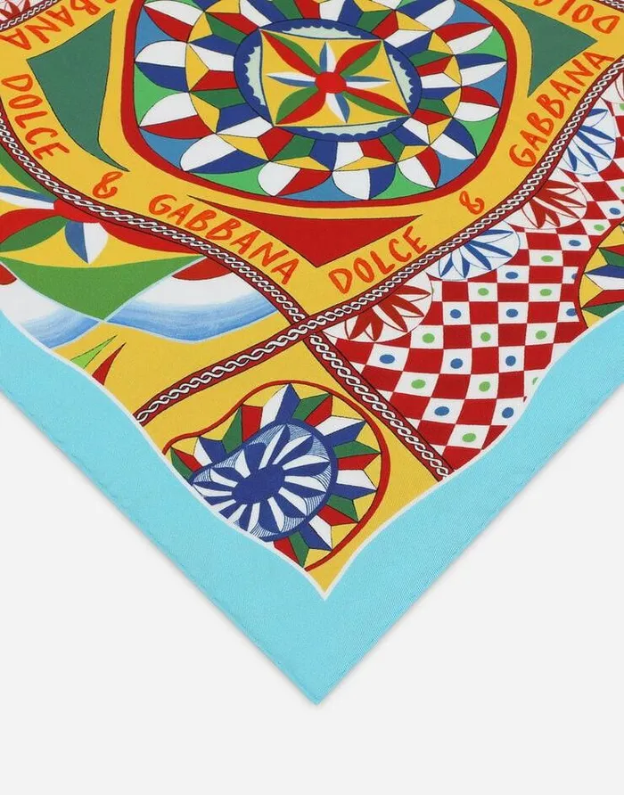 Dolce and Gabbana Scarves And Silks Women Carrettoprint Twill Scarf 50 X 50 Red