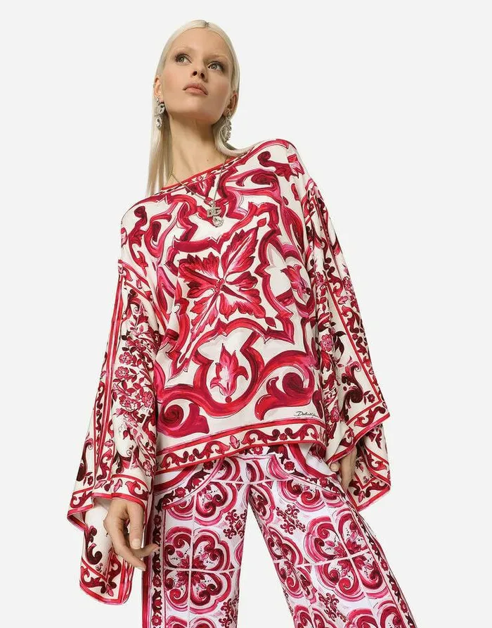 Dolce and Gabbana Shirts And Tops Women Majolicaprint Charmeuse Blouse Multicolor Dolce and Gabbana Shirts And Tops Women Majolicaprint Charmeuse Blouse Multicolor
