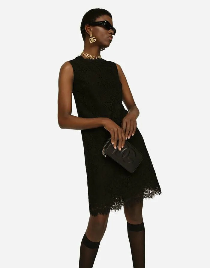 Dolce and Gabbana Shoulder And Crossbody Bags Women Small Calfskin DG Logo Bag Camera Bag Black Dolce and Gabbana Shoulder And Crossbody Bags Women Small Calfskin DG Logo Bag Camera Bag Black