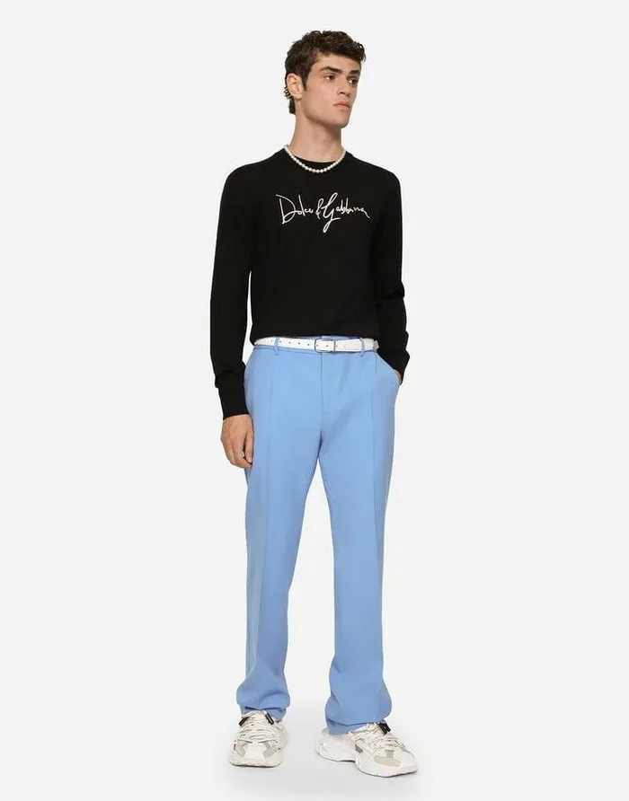 Dolce and Gabbana Sweaters And Cardigans Men Wool Roundneck Sweater With DolceandGabbana Embroidery Blue Dolce and Gabbana Sweaters And Cardigans Men Wool Roundneck Sweater With DolceandGabbana Embroidery Blue