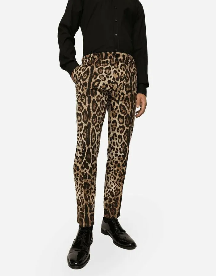 Dolce and Gabbana Trousers And Shorts Men Cotton Stretch Pants With Leopard Print Multicolor Dolce and Gabbana Trousers And Shorts Men Cotton Stretch Pants With Leopard Print Multicolor