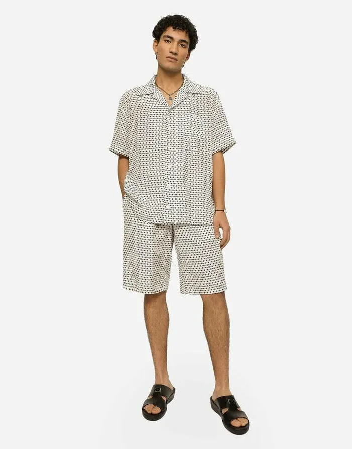 Dolce and Gabbana Trousers And Shorts Men Crepe De Chine Jogging Shorts With DG Logo Print White Dolce and Gabbana Trousers And Shorts Men Crepe De Chine Jogging Shorts With DG Logo Print White