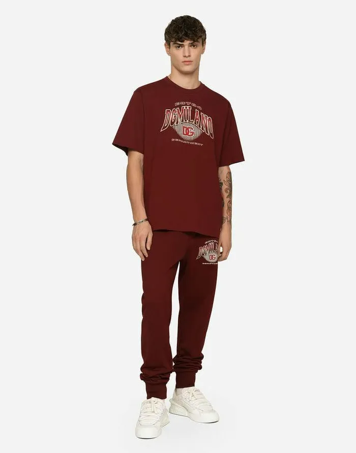 Dolce and Gabbana Trousers And Shorts Men Jersey Jogging Pants With DG Logo Print Bordeaux Dolce and Gabbana Trousers And Shorts Men Jersey Jogging Pants With DG Logo Print Bordeaux
