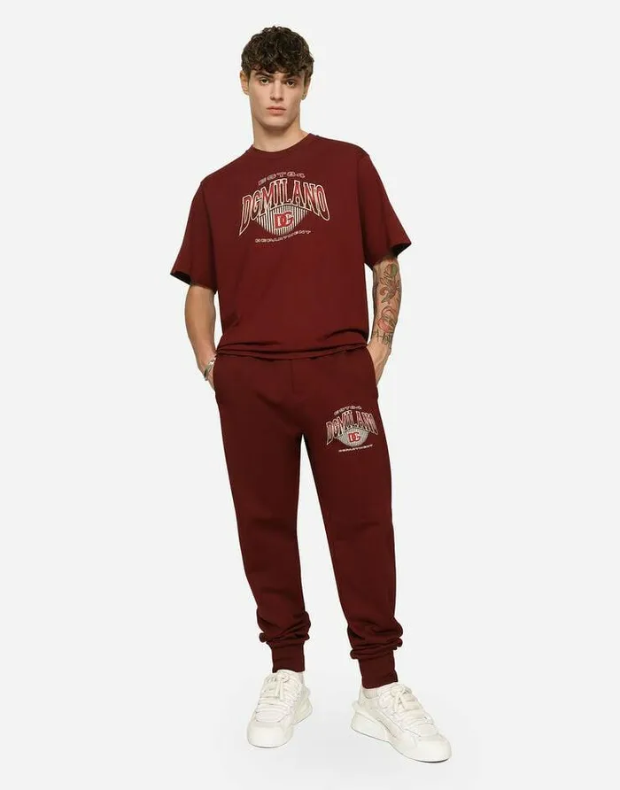 Dolce and Gabbana Trousers And Shorts Men Jersey Jogging Pants With DG Logo Print Bordeaux Dolce and Gabbana Trousers And Shorts Men Jersey Jogging Pants With DG Logo Print Bordeaux