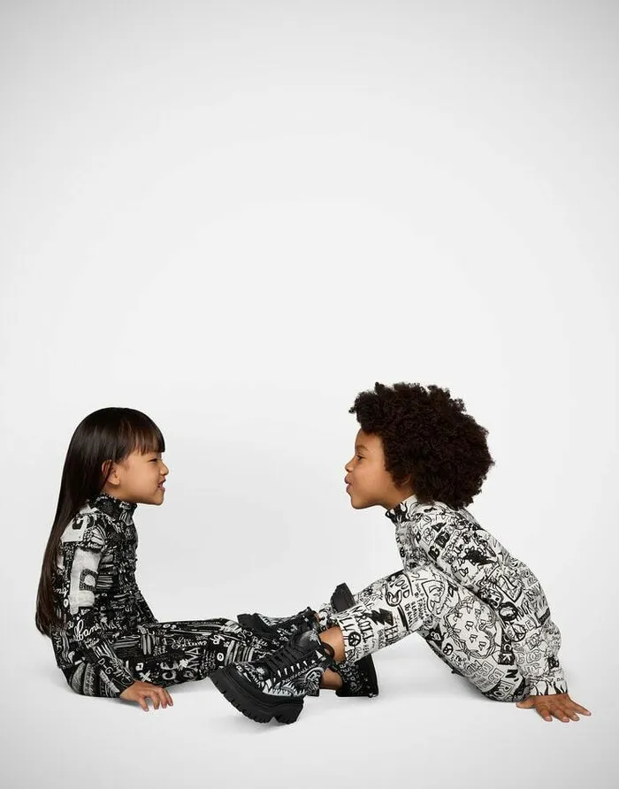 Dolce and Gabbana Trousers And Skirts Children Graffitiprint Interlock Leggings Multicolor Dolce and Gabbana Trousers And Skirts Children Graffitiprint Interlock Leggings Multicolor