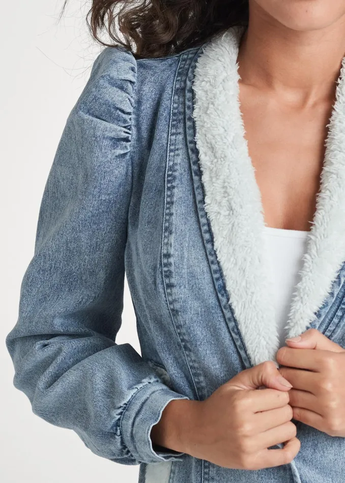 Fauxfur Lined Jean Jacket Light Wash Women VENUS Jackets