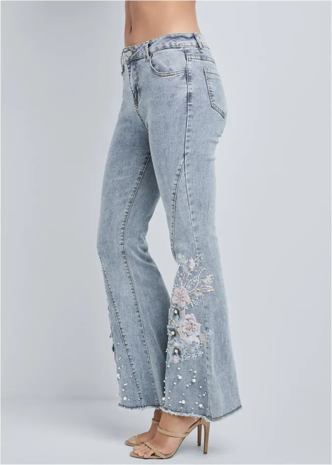 FLORAL APPLIQUE WIDE LEG JEANS Light Wash Women VENUS Novelty Jeans