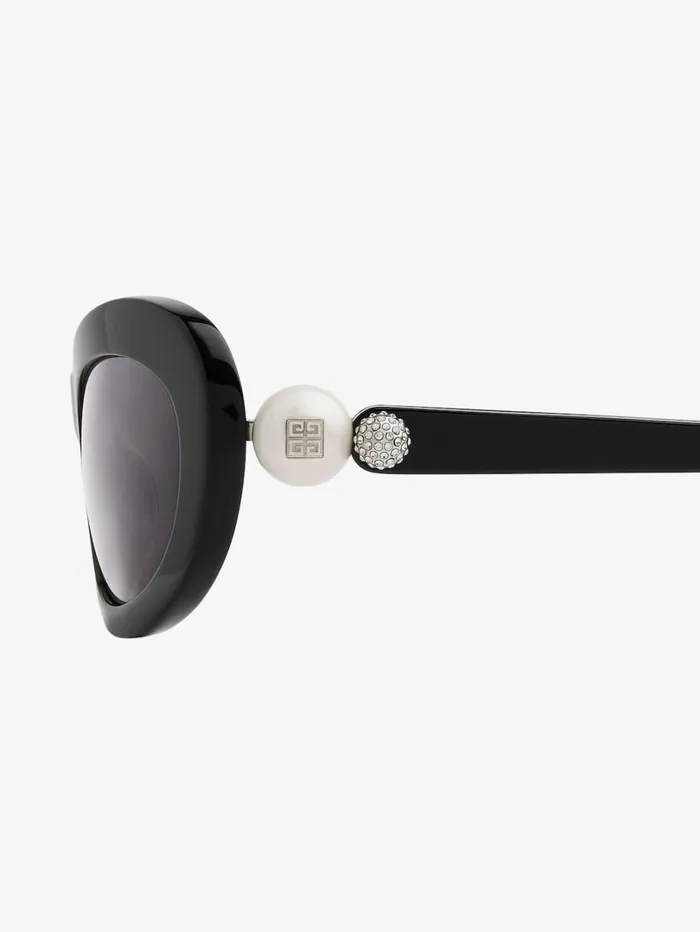 Givenchy 4G Pearl Sunglasses In Acetate With Crystals Black Women Sunglasses Givenchy 4G Pearl Sunglasses In Acetate With Crystals Black Women Sunglasses