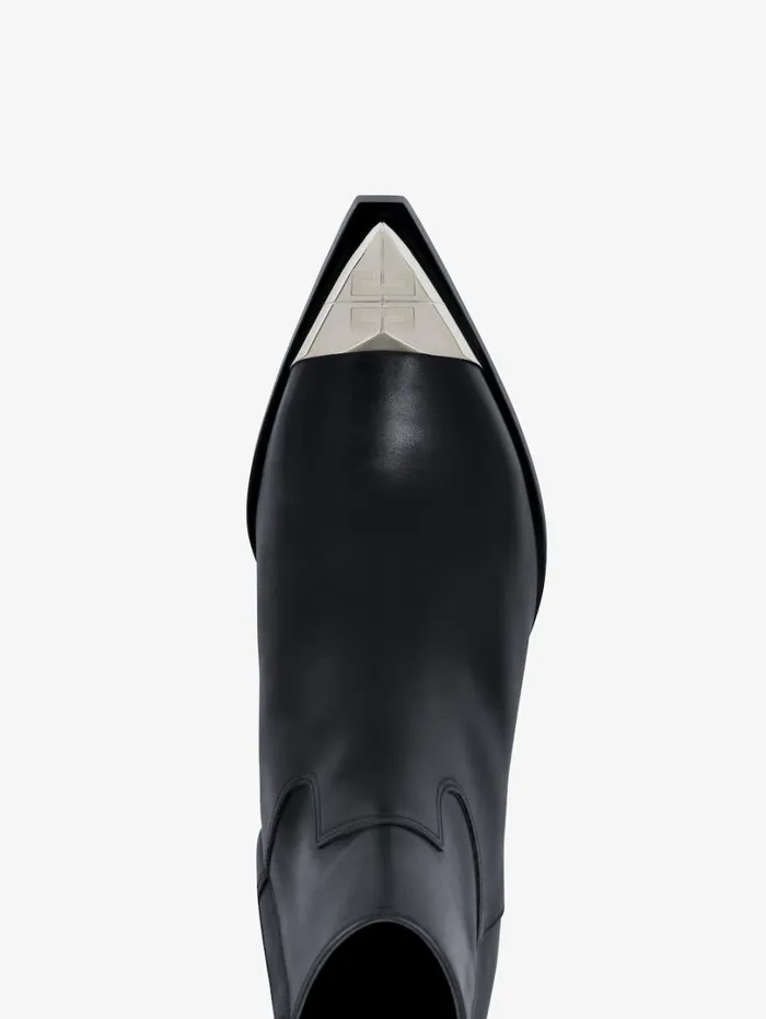 Givenchy Western Ankle Boots In Leather Black Women Boots and Booties Givenchy Western Ankle Boots In Leather Black Women Boots and Booties