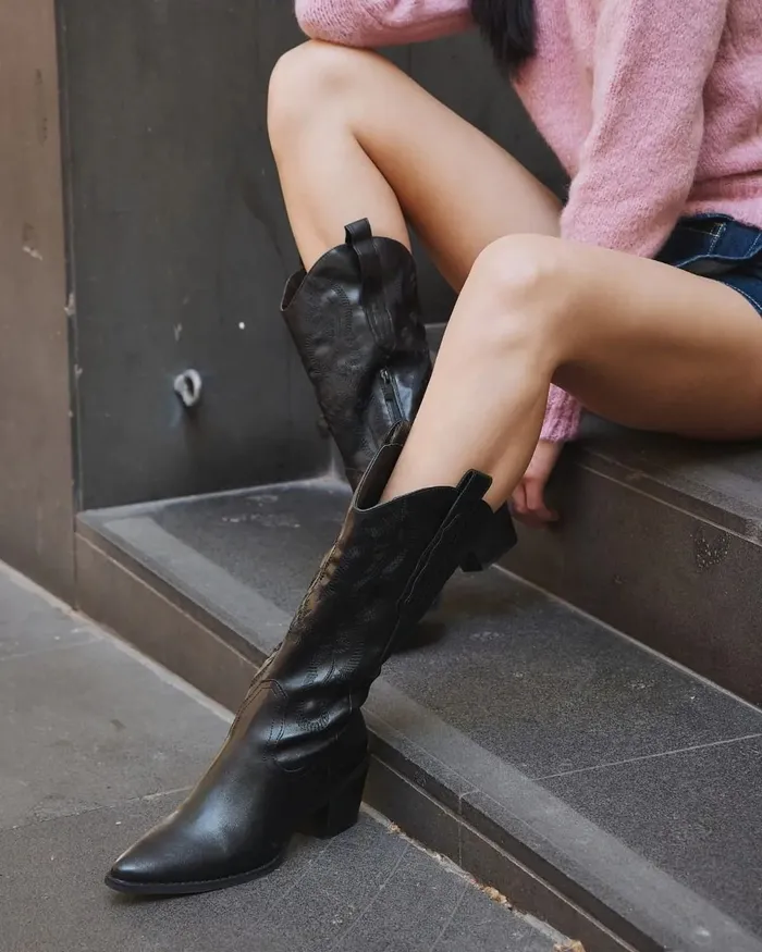 HOWDY BLACK Cowboy Boots NOVO Shoes Women