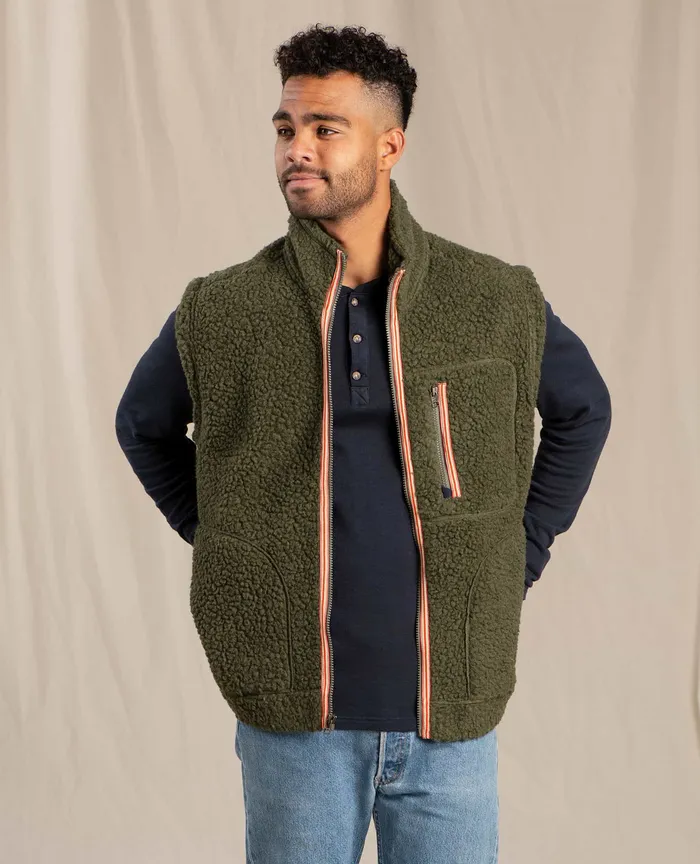 Jackets and Layers ToadandCo Men8217s Men8217s Sespe Sherpa Vest Beetle