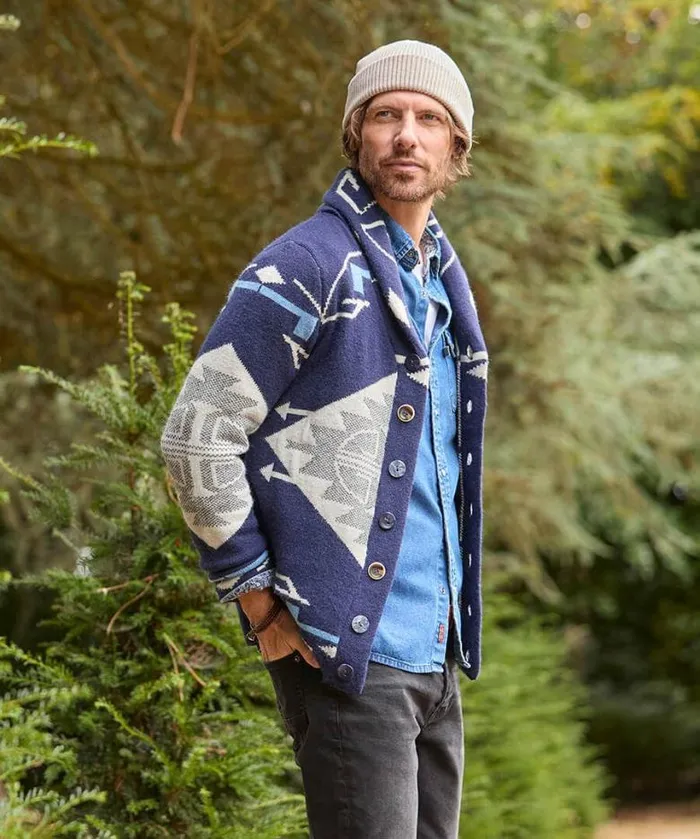 Joe Browns Knitwear Men Aim For Adventure Cardigan Navy Joe Browns Knitwear Men Aim For Adventure Cardigan Navy