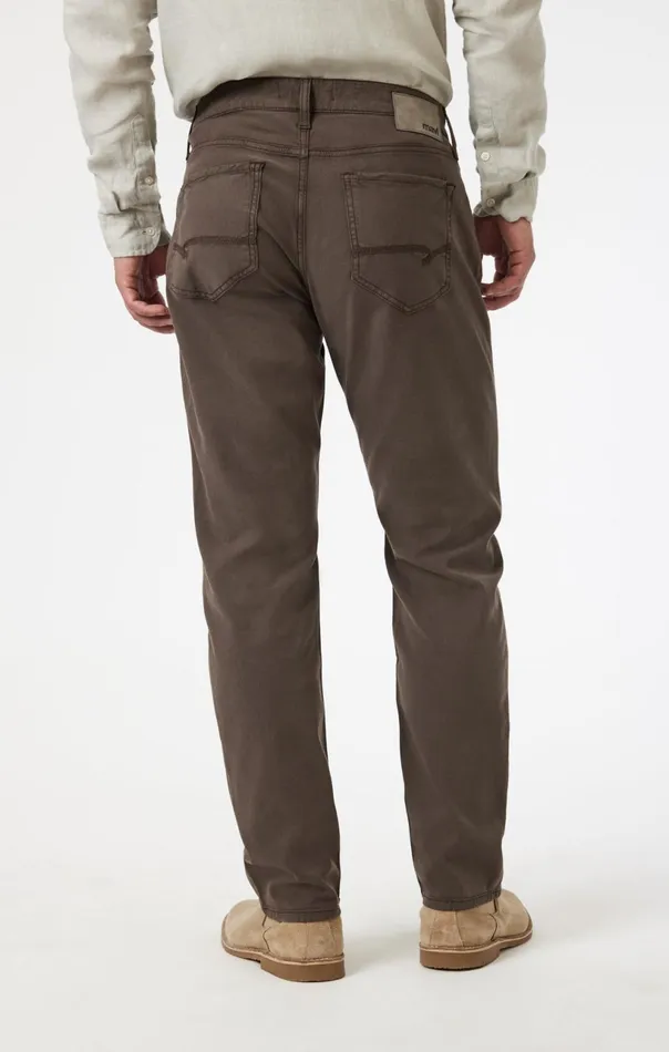 Marcus Slim Straight Leg In Oak Luxe Twill Men Mavi Jeans Pants