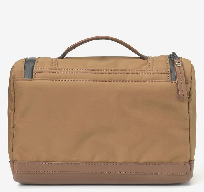 Men Hudson Waterproof Travel Kit Cognac JohnstonandMurphy Travel Accessories Men Hudson Waterproof Travel Kit Cognac JohnstonandMurphy Travel Accessories