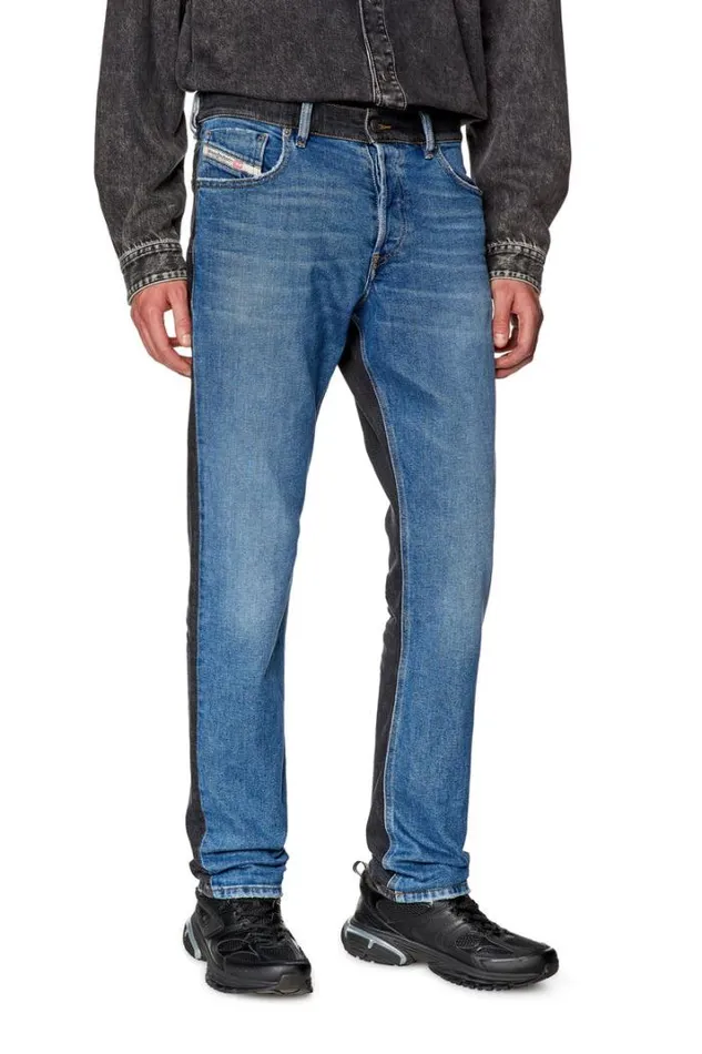 Men Straight Jeans 1995 DSark 09h03 Medium Blue Diesel Straight Men Straight Jeans 1995 DSark 09h03 Medium Blue Diesel Straight