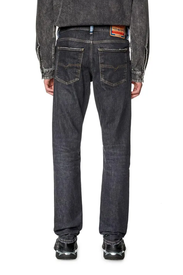 Men Straight Jeans 1995 DSark 09h03 Medium Blue Diesel Straight Men Straight Jeans 1995 DSark 09h03 Medium Blue Diesel Straight