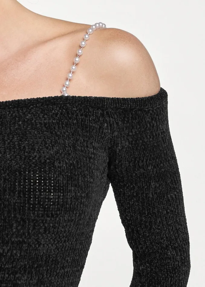 OFFSHOULDER PEARL STRAP CHENILLE SWEATER Black Women VENUS Sexy Sweaters