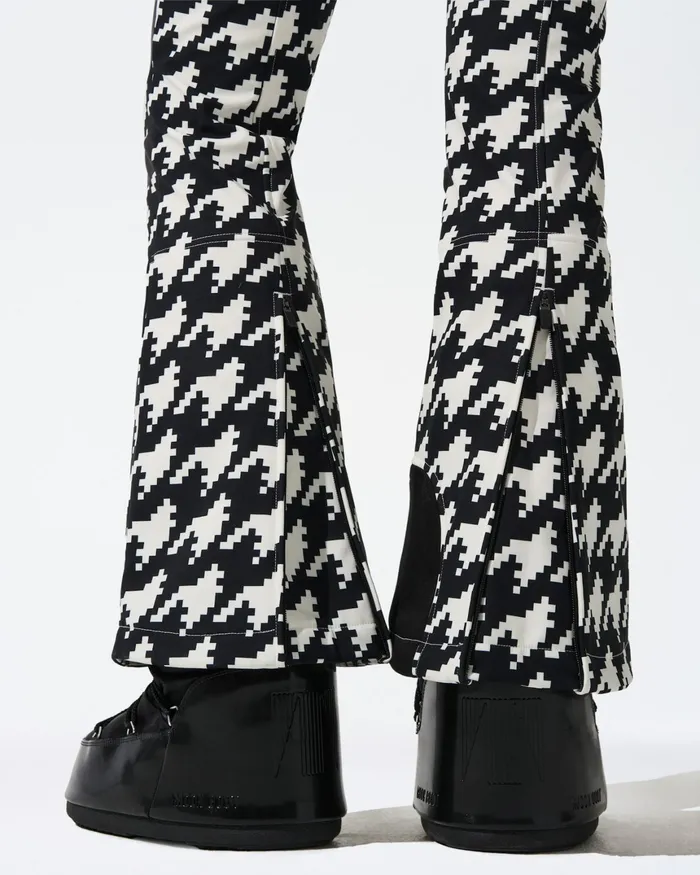 Perfect Moment HighWaist Houndstooth Aurora Flare Ski Pant Black and White 8211 Houndstooth Print Women Pants