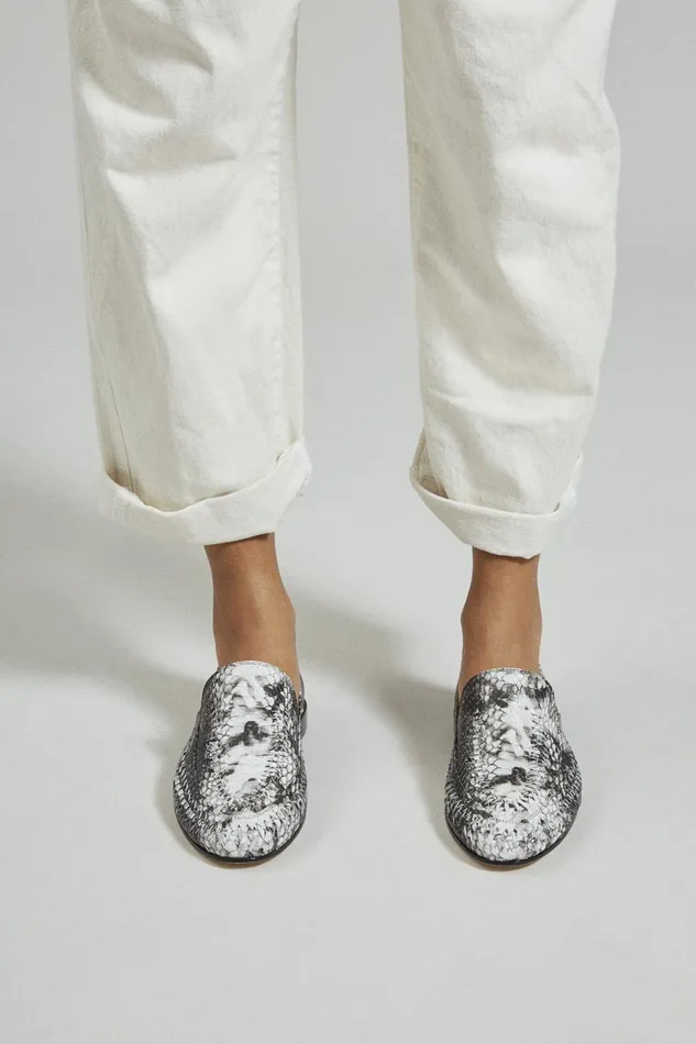 Rachel Comey Flats Loafers Women Folar Flat Roccia