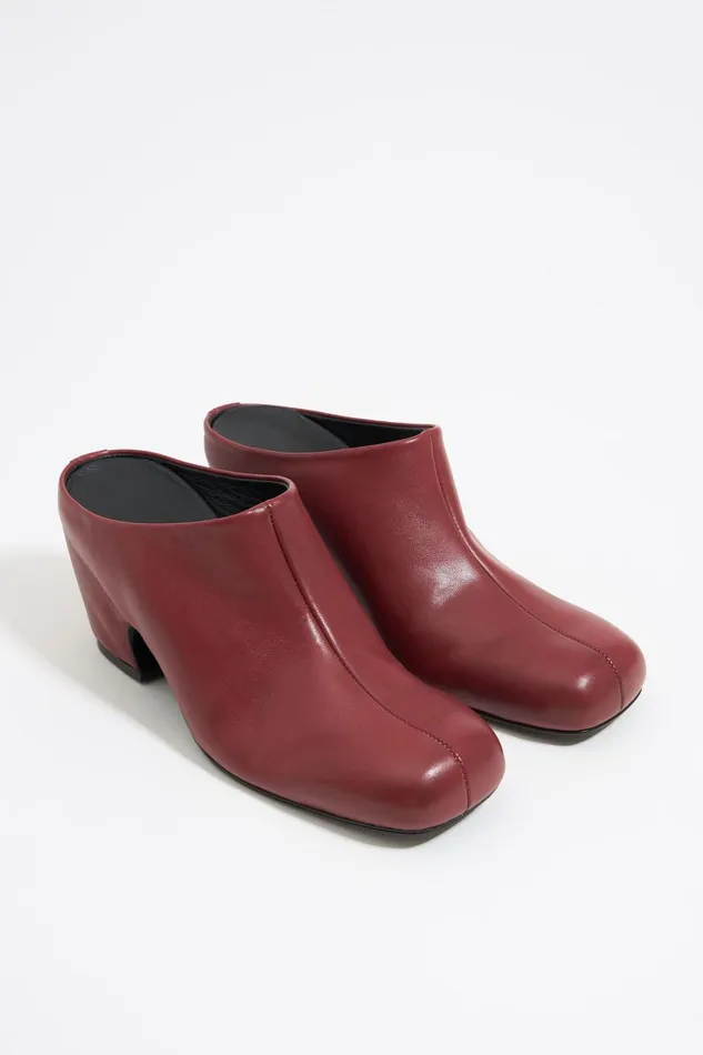Red Leather Heeled Clog Red Women Bimba Y Lola Court Shoes Red Leather Heeled Clog Red Women Bimba Y Lola Court Shoes