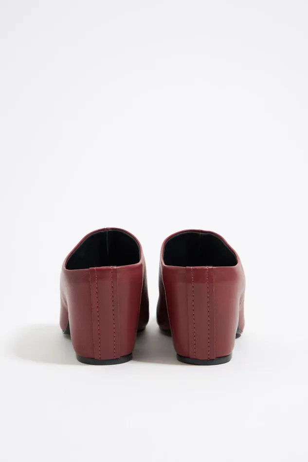 Red Leather Heeled Clog Red Women Bimba Y Lola Court Shoes Red Leather Heeled Clog Red Women Bimba Y Lola Court Shoes