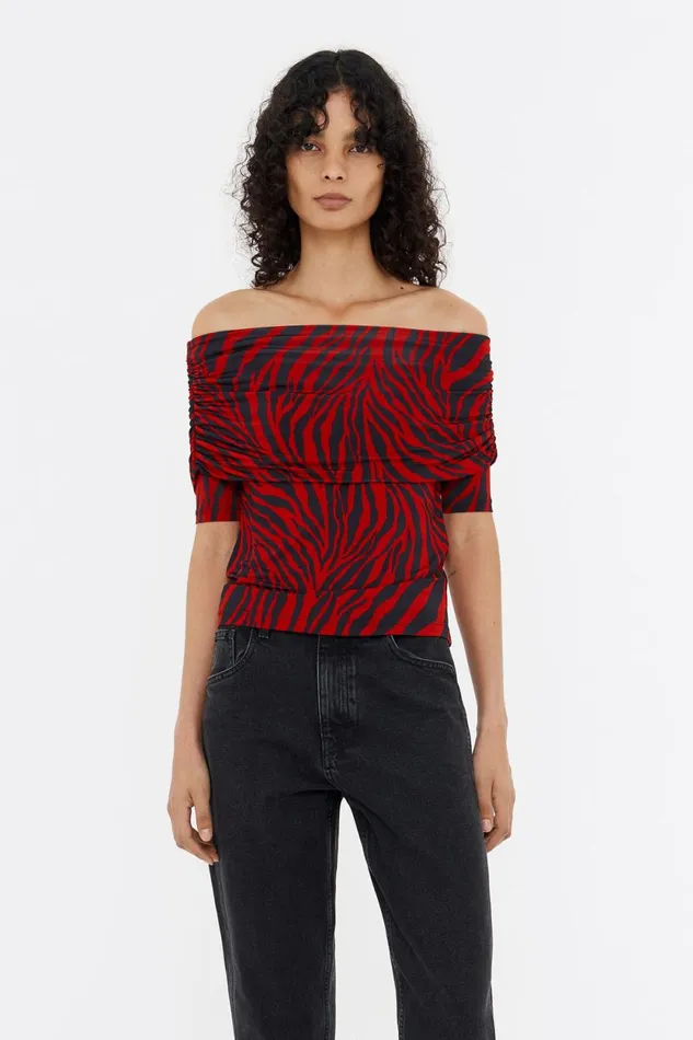Red Zebra Fitted Tshirt Zebra Red Women Bimba Y Lola TShirts