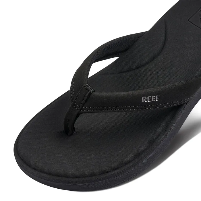 Reef Flip Flops Cushion Cloud Black 8211 Women Reef Flip Flops Cushion Cloud Black 8211 Women