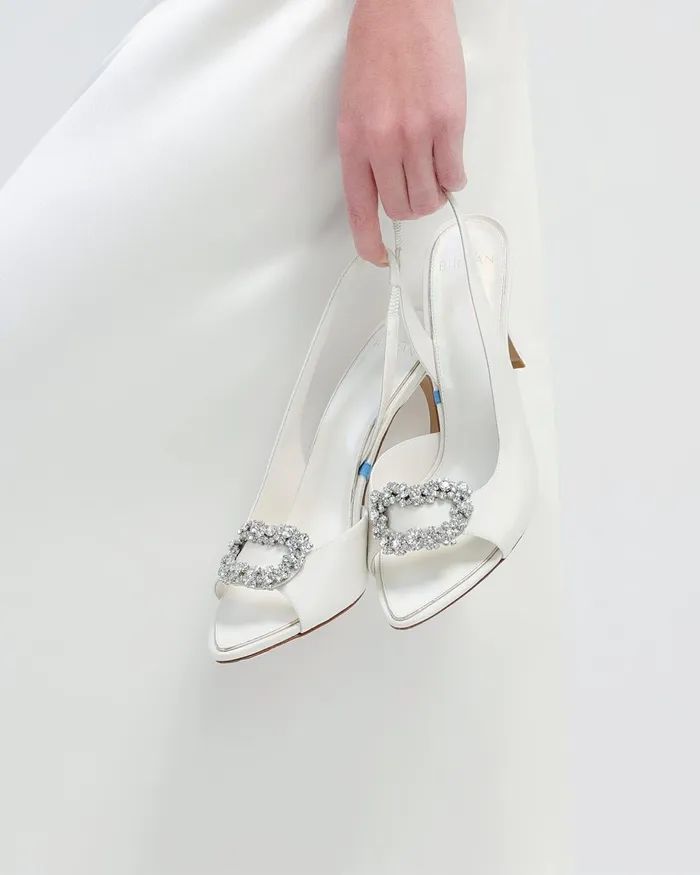 Sandals Women Alexandre Birman Designer Wedding Shoes 8211 Isla Crystal Bridal 85 Off White 8211 Alexandre Birman Bridal Off White