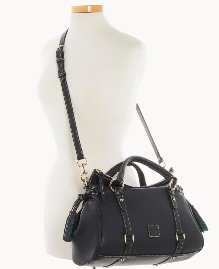 Sorrento Large Satchel Black Woman Dooney and Bourke Satchels Sorrento Large Satchel Black Woman Dooney and Bourke Satchels