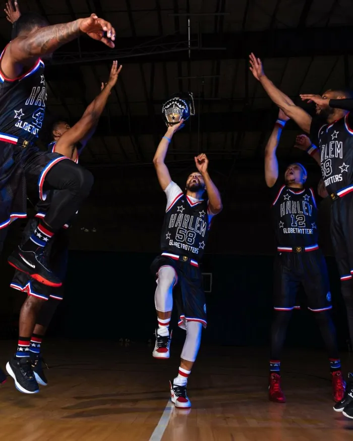SPRAYGROUND HARLEM GLOBETROTTERS BASKETBALL BAG Bags