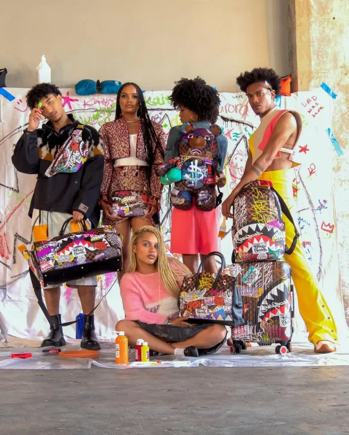 SPRAYGROUND SHARKS IN PARIS THE RIZZ PALACE HANDBAG Bags