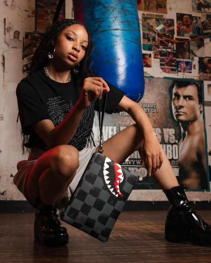 SPRAYGROUND VANQUISH II CROSSOVER CLUTCH Bags