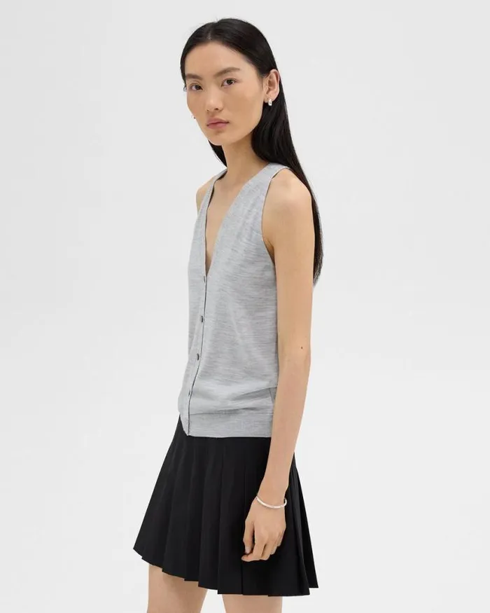Sweaters Cardigans Women Theory Slim Sweater Vest In Regal Wool Frosted Grey Heather