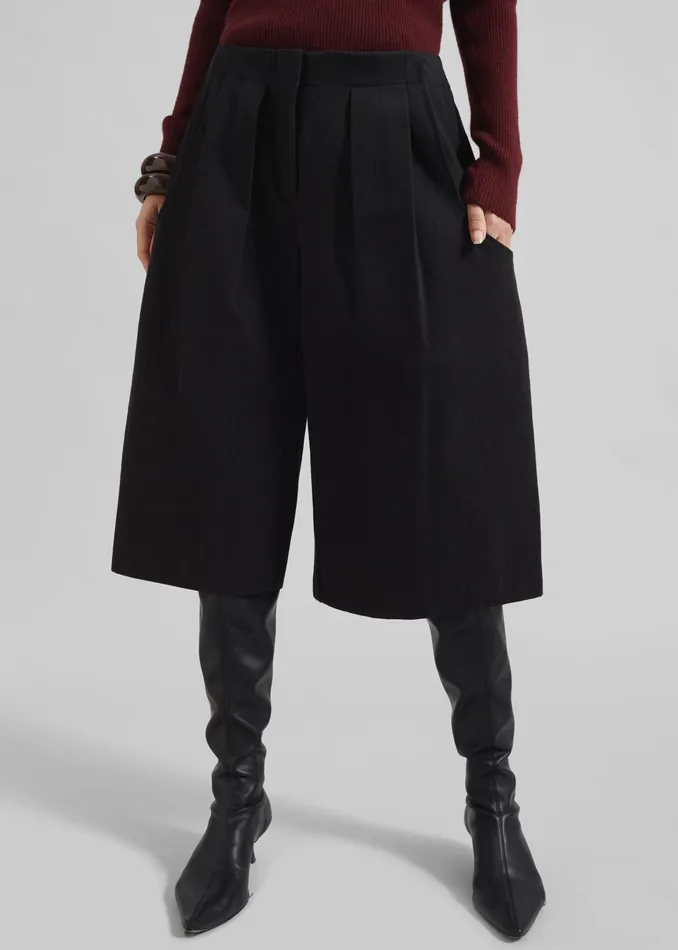 The Frankie Shop Bottoms Cedar Bermuda Shorts 8211 Black 8211 Women