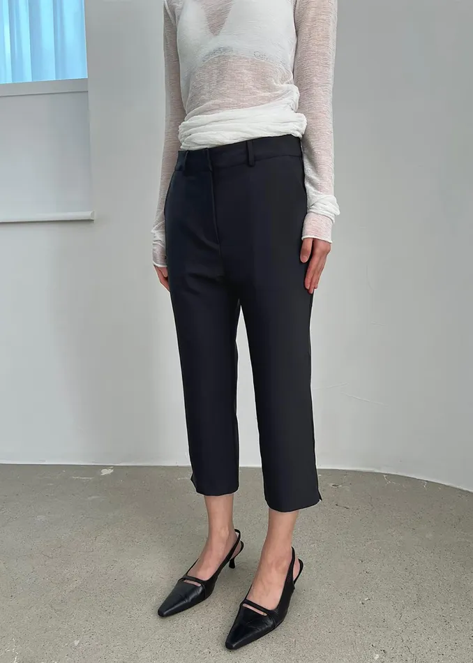 The Frankie Shop Bottoms Emersyn Capri Pants 8211 Black 8211 Women