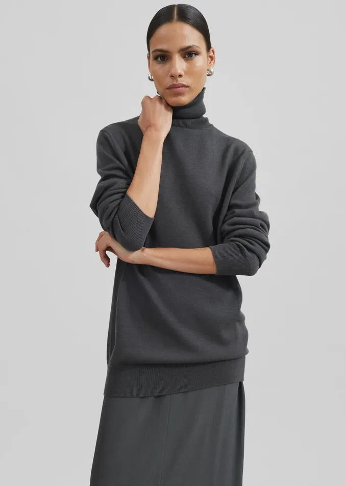 The Frankie Shop Knitwear Eve Thin Turtleneck Sweater 8211 Light Khaki 8211 Women