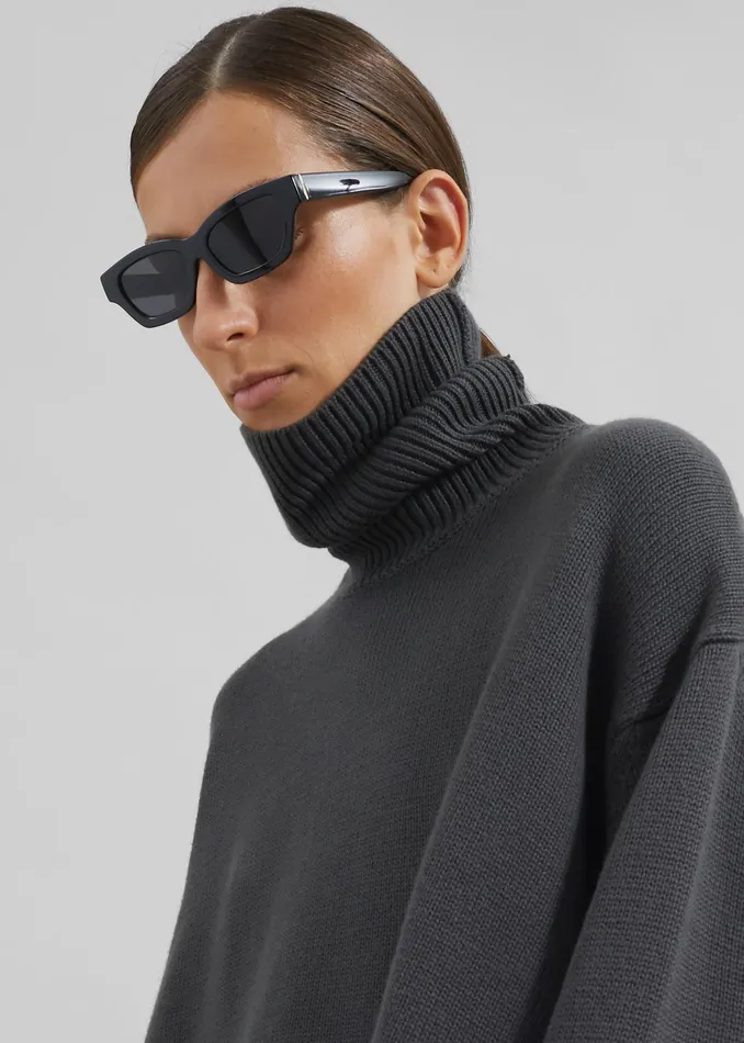 The Frankie Shop Knitwear Rhea Trapeze Turtleneck 8211 Light Khaki 8211 Women