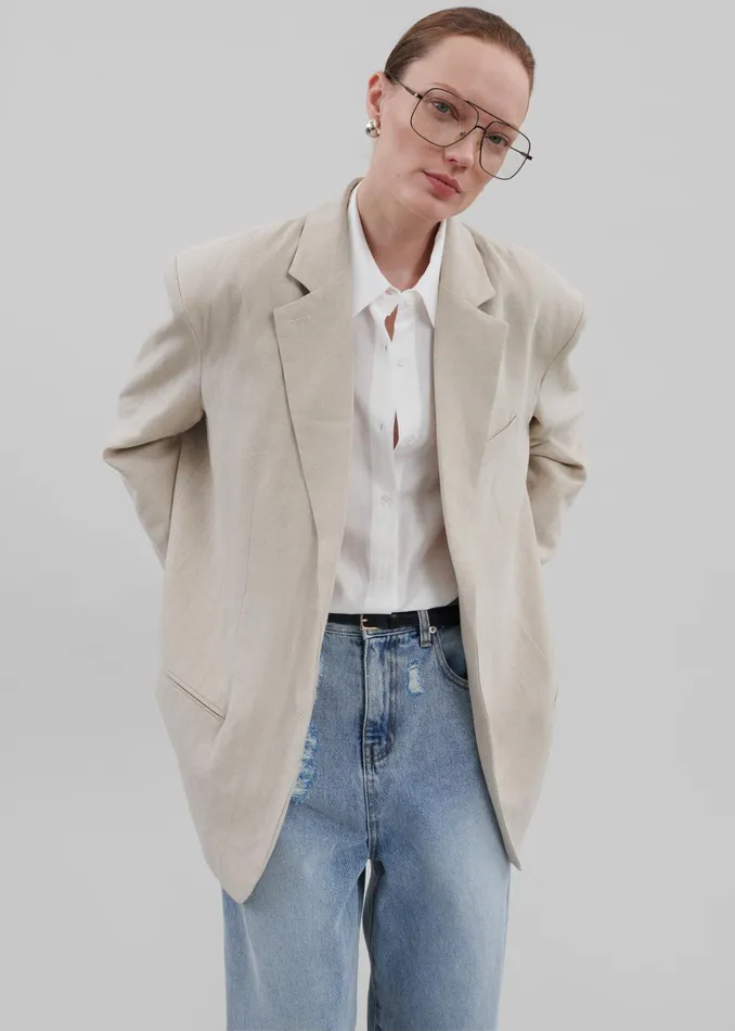 The Frankie Shop Outerwear Keenan Linen Oversized Blazer 8211 Sand 8211 Women