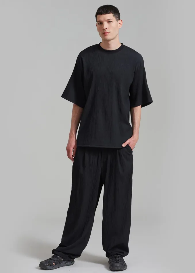 The Frankie Shop Tops Eliott Crinkle Tee 8211 Black 8211 Men