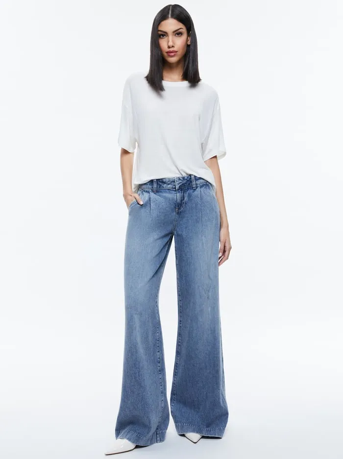 Tops Women Alice Olivia Evan Oversized Tee Off White