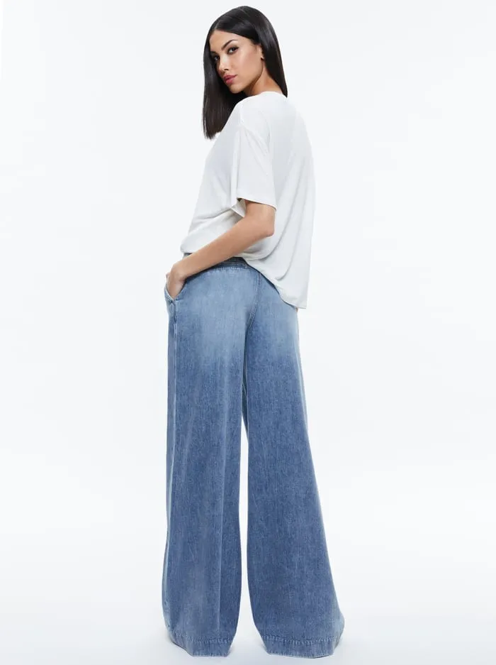 Tops Women Alice Olivia Evan Oversized Tee Off White