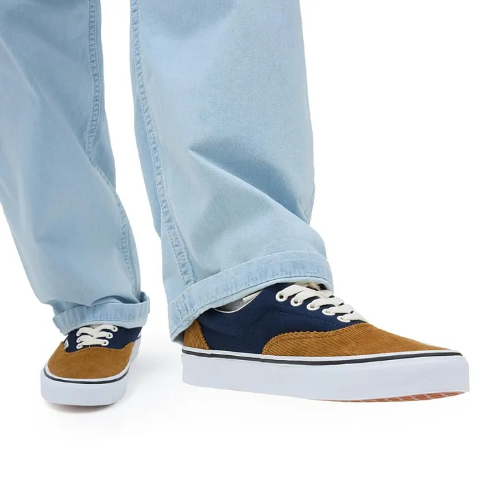 Vans Classics Men Mini Cord Era Shoes Blue