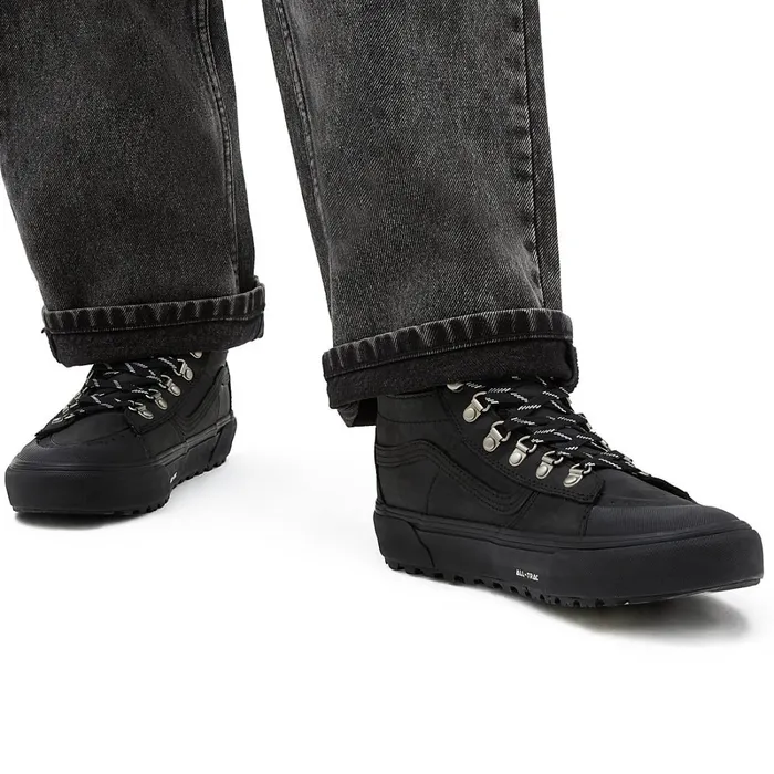 Vans Classics Women Sk8Hi DR MTE2 Shoes Black