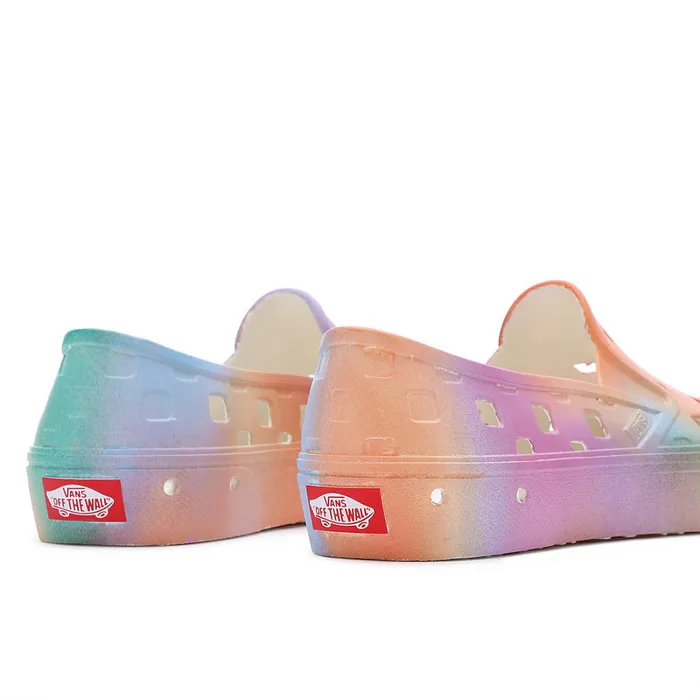 Vans Slipon Shoes Men Aura Fade SlipOn TRK Shoes Multicolour