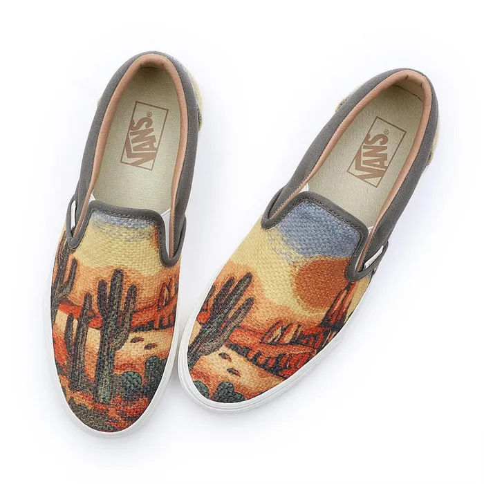 Vans View All Men Classic SlipOn Shoes Multicolour